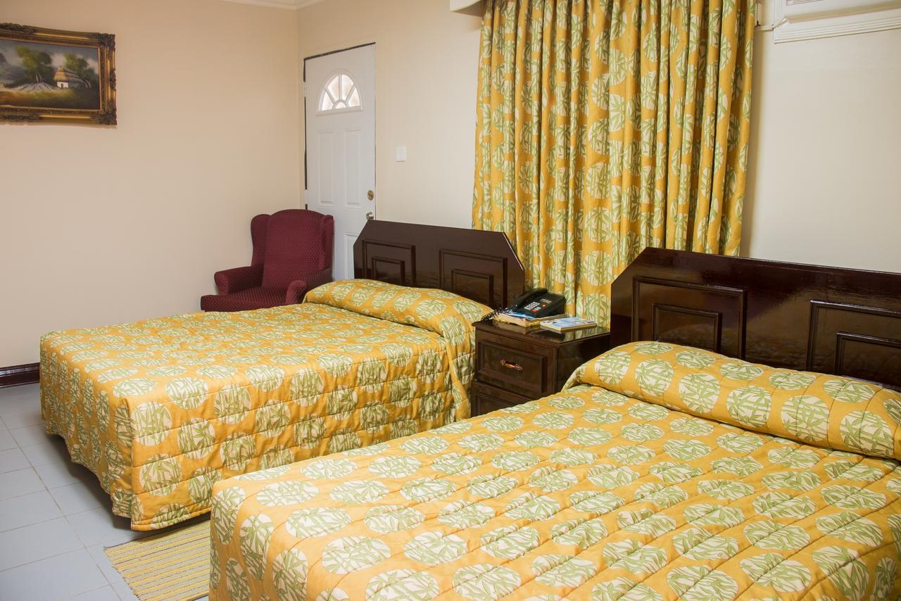Regency Suites Hotel Georgetown Esterno foto