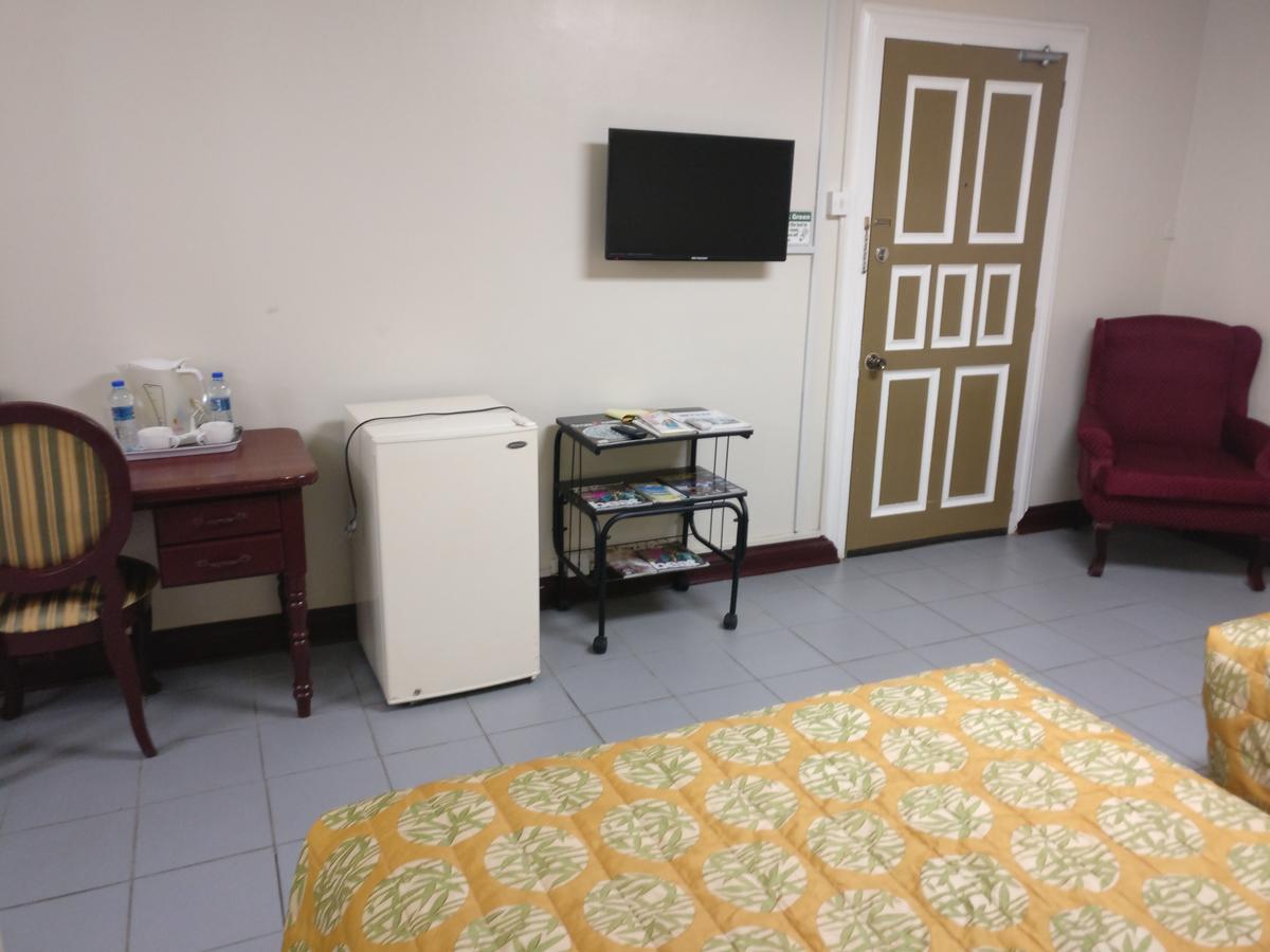 Regency Suites Hotel Georgetown Esterno foto